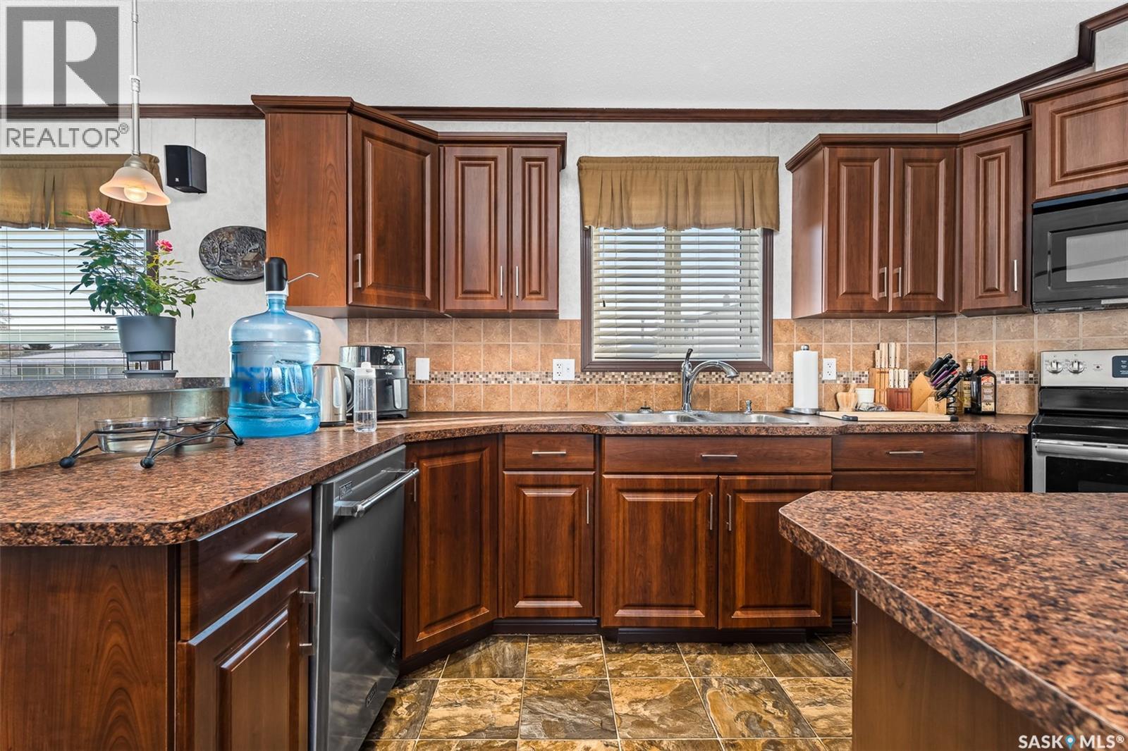 219 11 HIGHWAY - 12