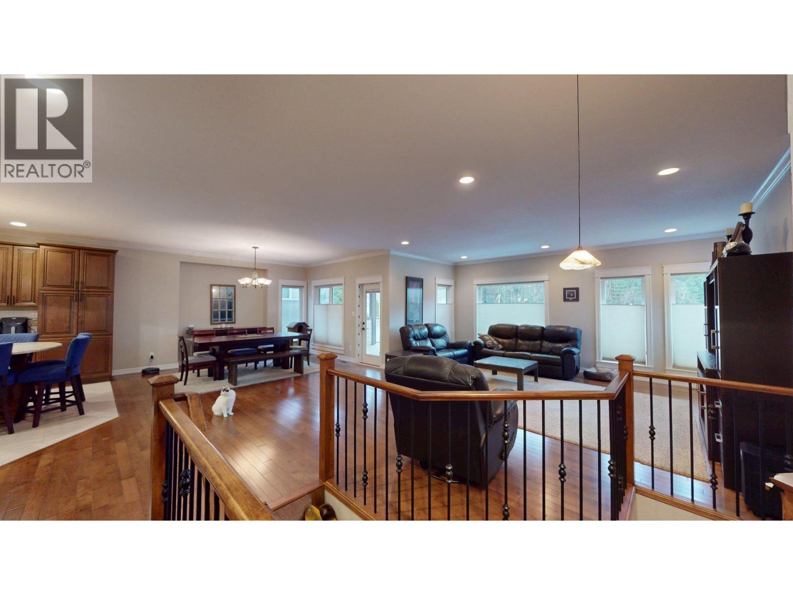 2505 Albert Drive, Trail