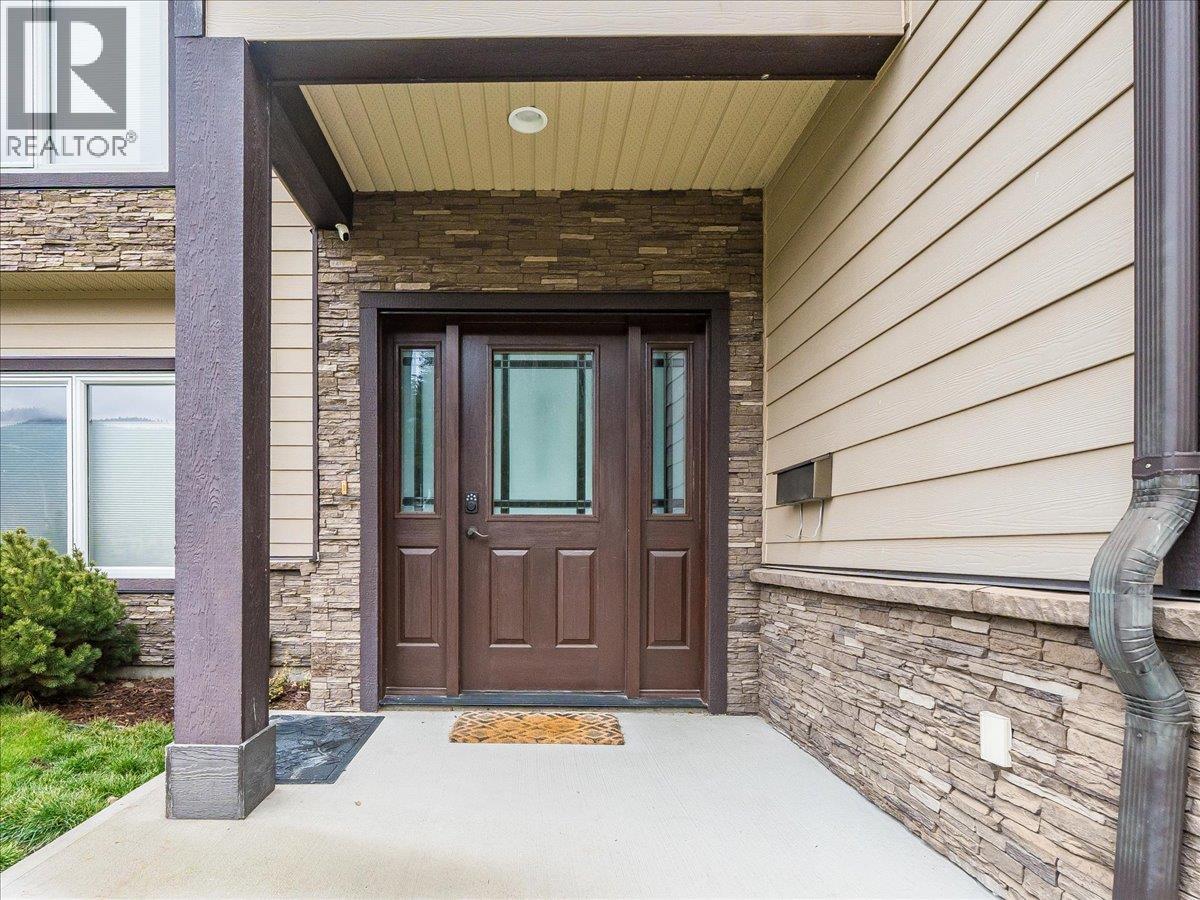 2505 Albert Drive, Trail