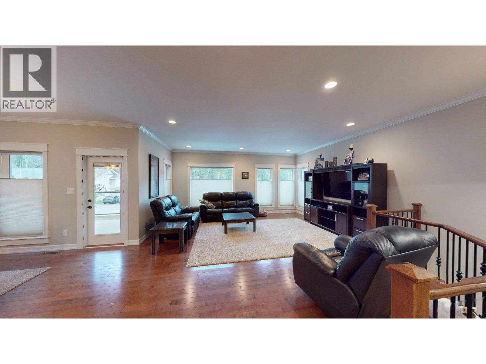 2505 Albert Drive, Trail