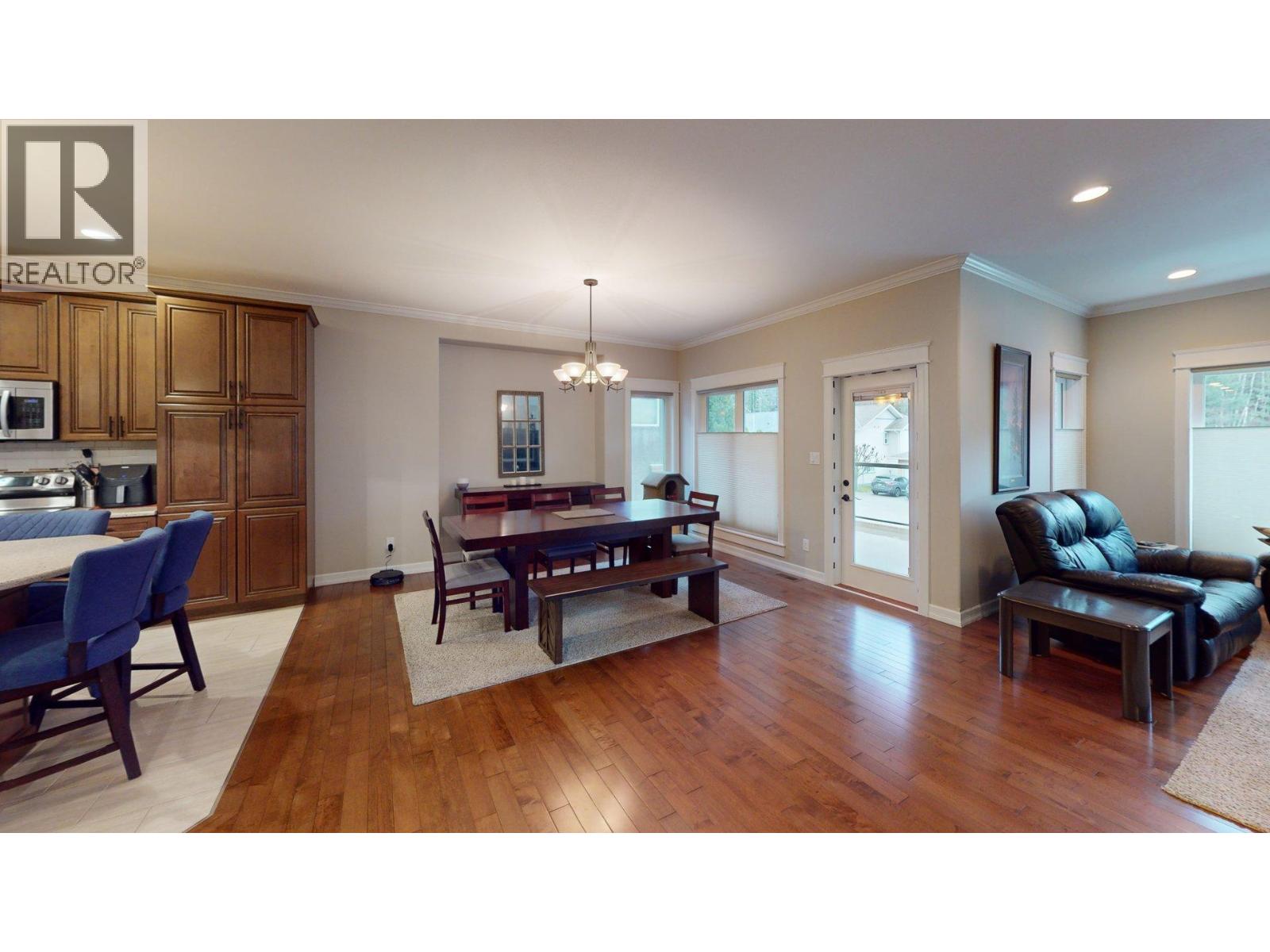 2505 Albert Drive, Trail