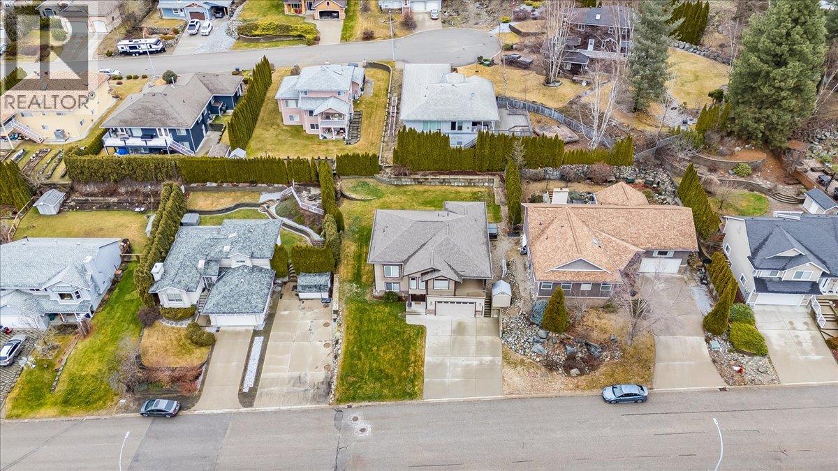 2505 Albert Drive, Trail