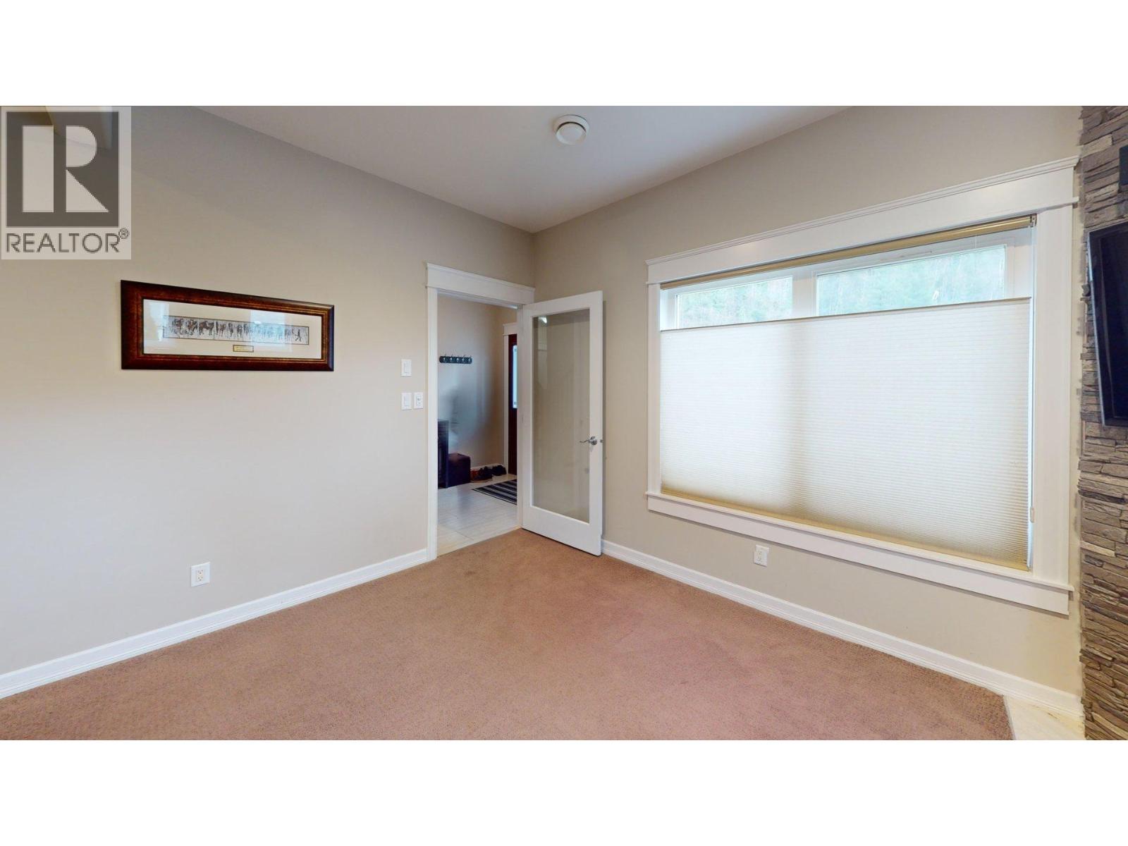 2505 Albert Drive, Trail