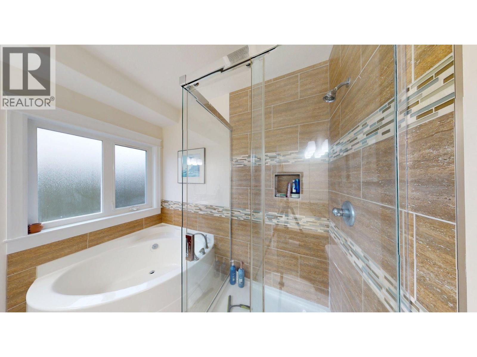 2505 Albert Drive, Trail