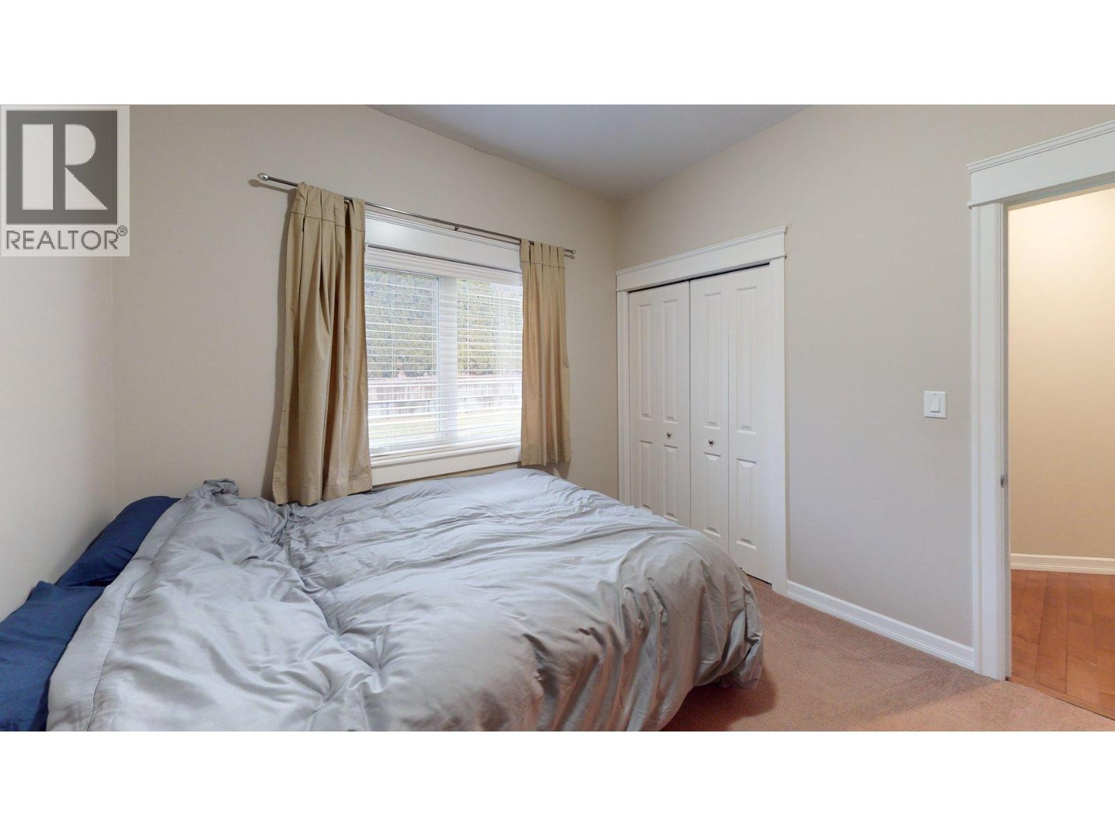 2505 Albert Drive, Trail