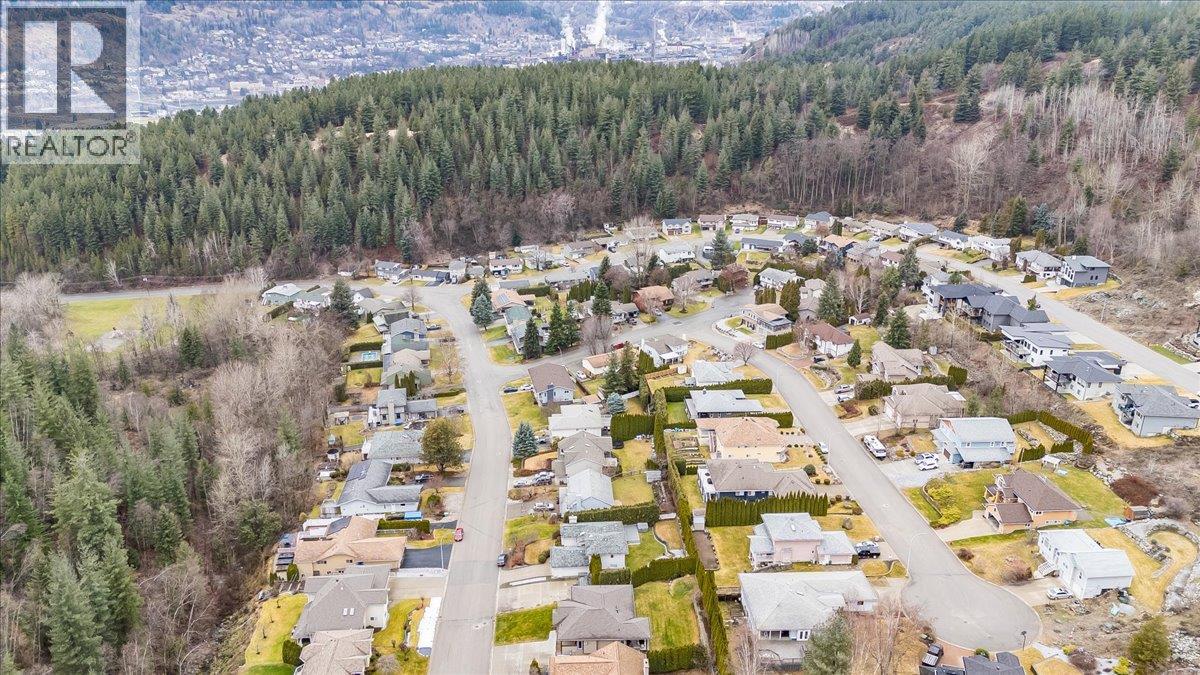 2505 Albert Drive, Trail