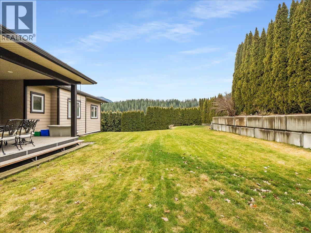 2505 Albert Drive, Trail