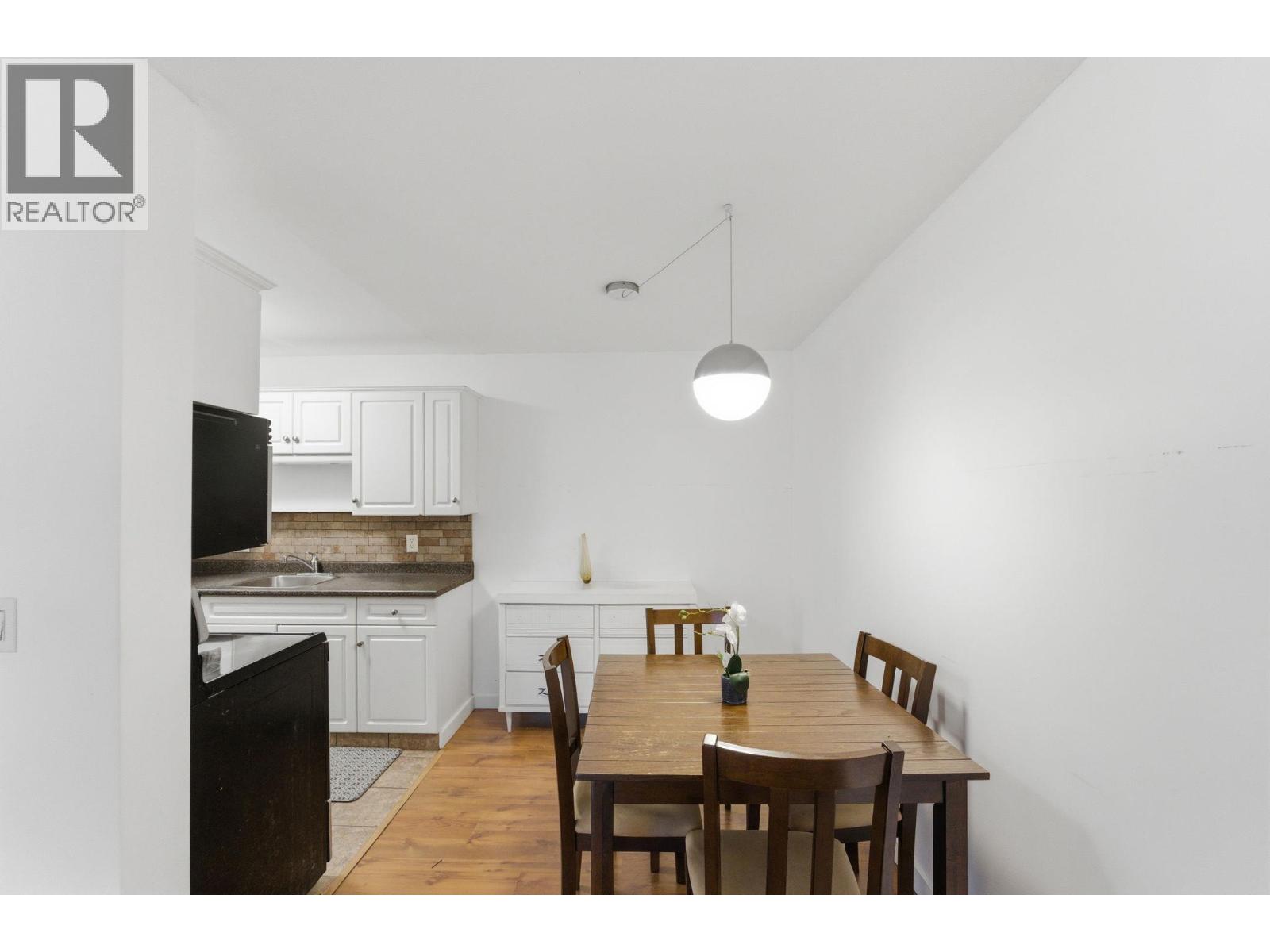 207 445 All Star Court, Kelowna