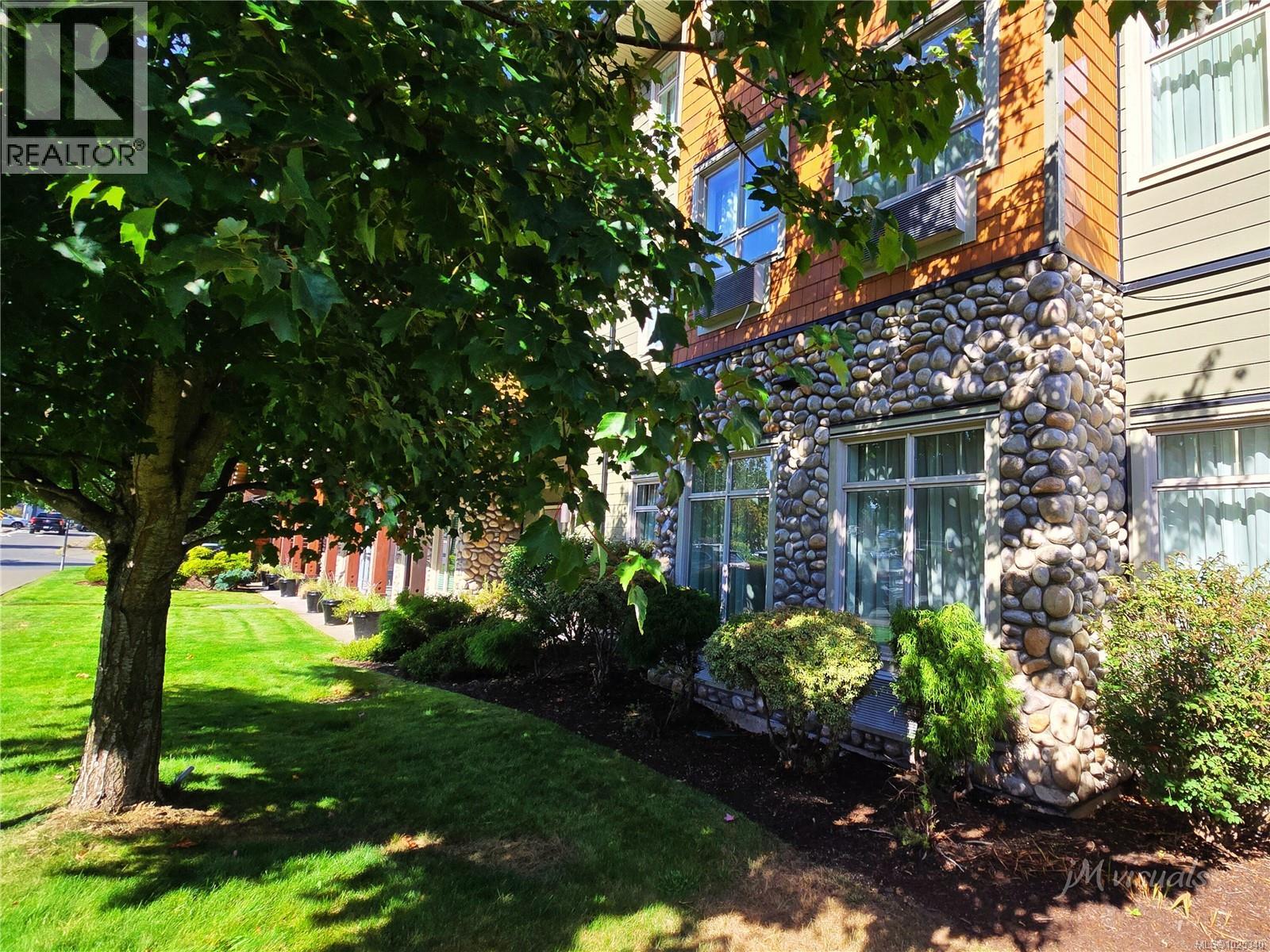 #101 ABCD 1730 Riverside Lane - 11