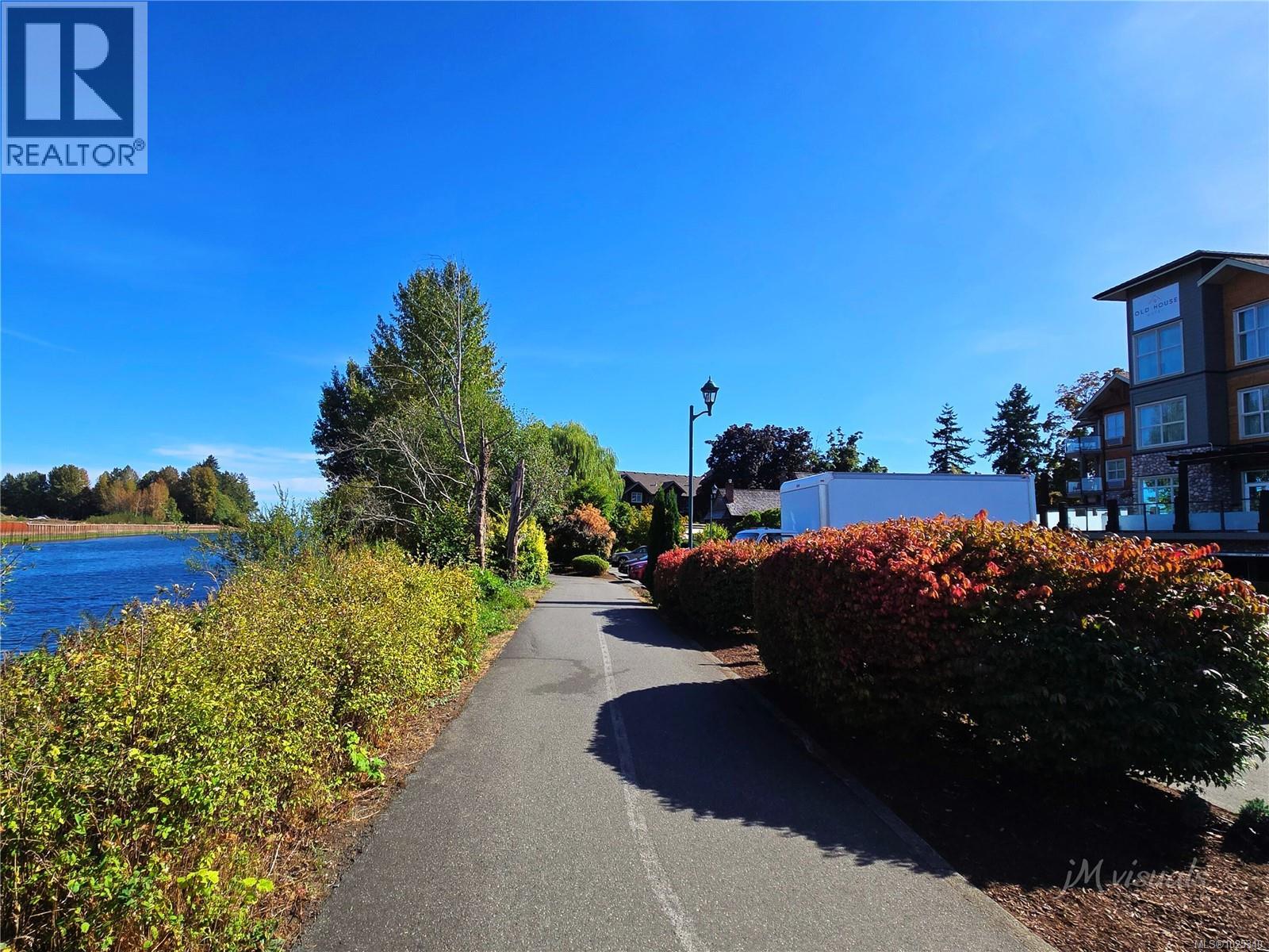 #101 ABCD 1730 Riverside Lane - 14
