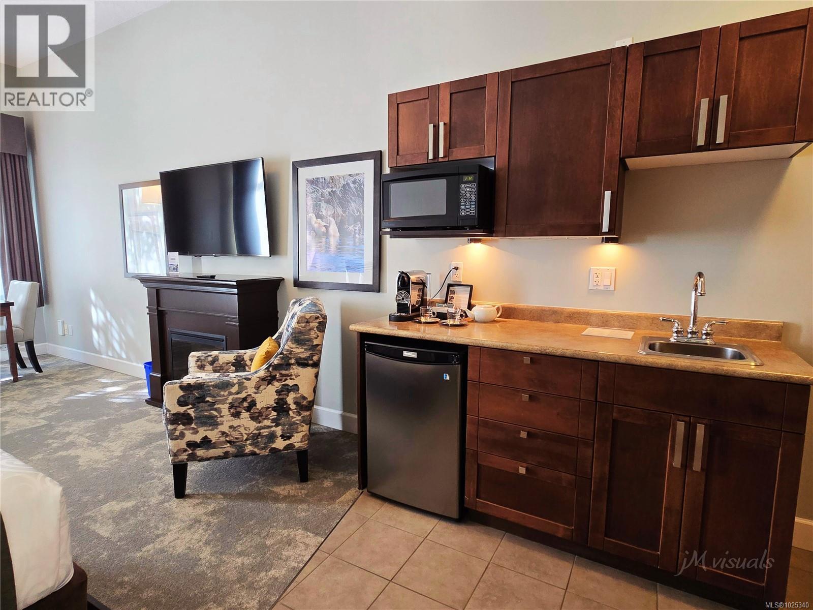 #101 ABCD 1730 Riverside Lane - 8