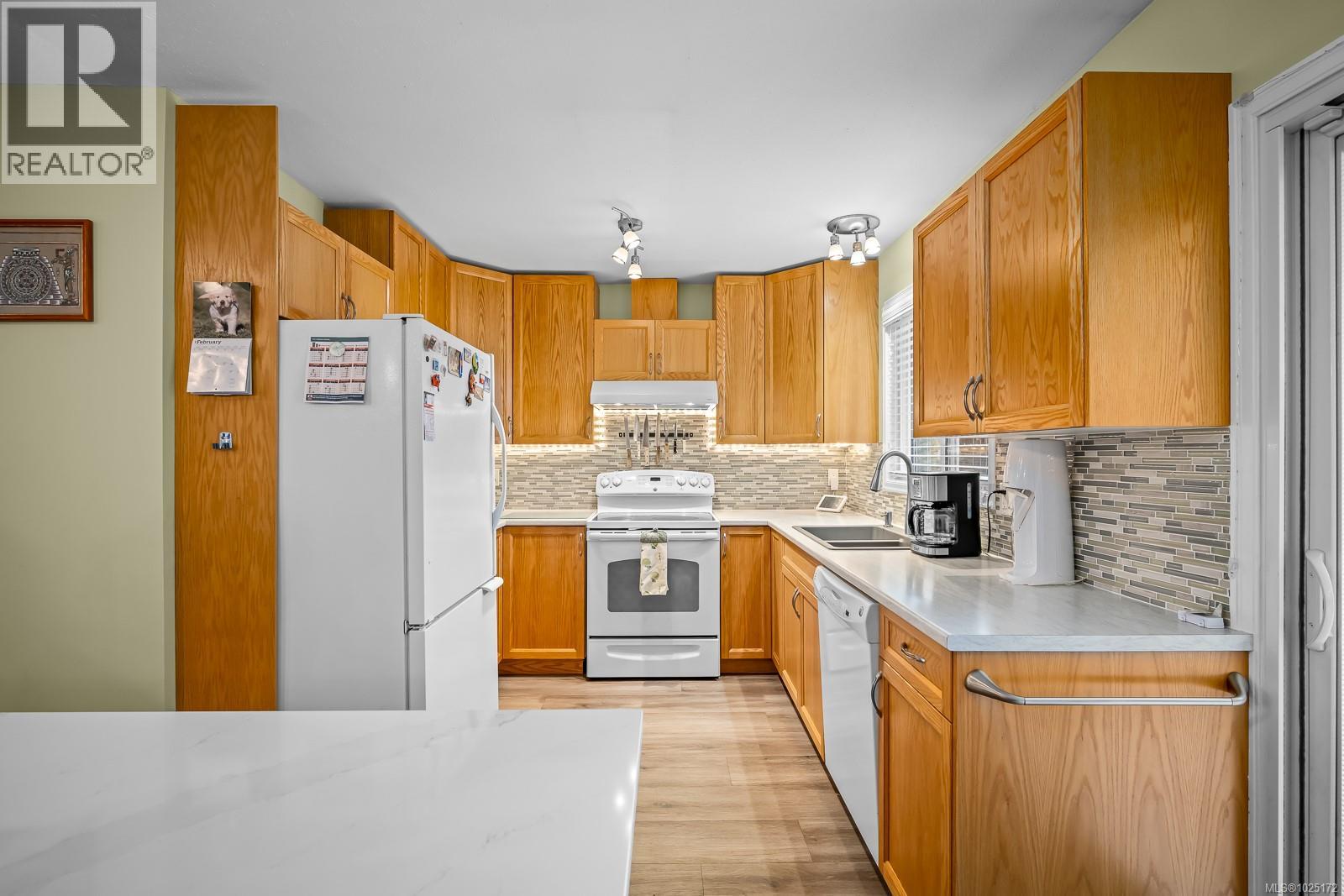 2440 Harmston Ave, Courtenay