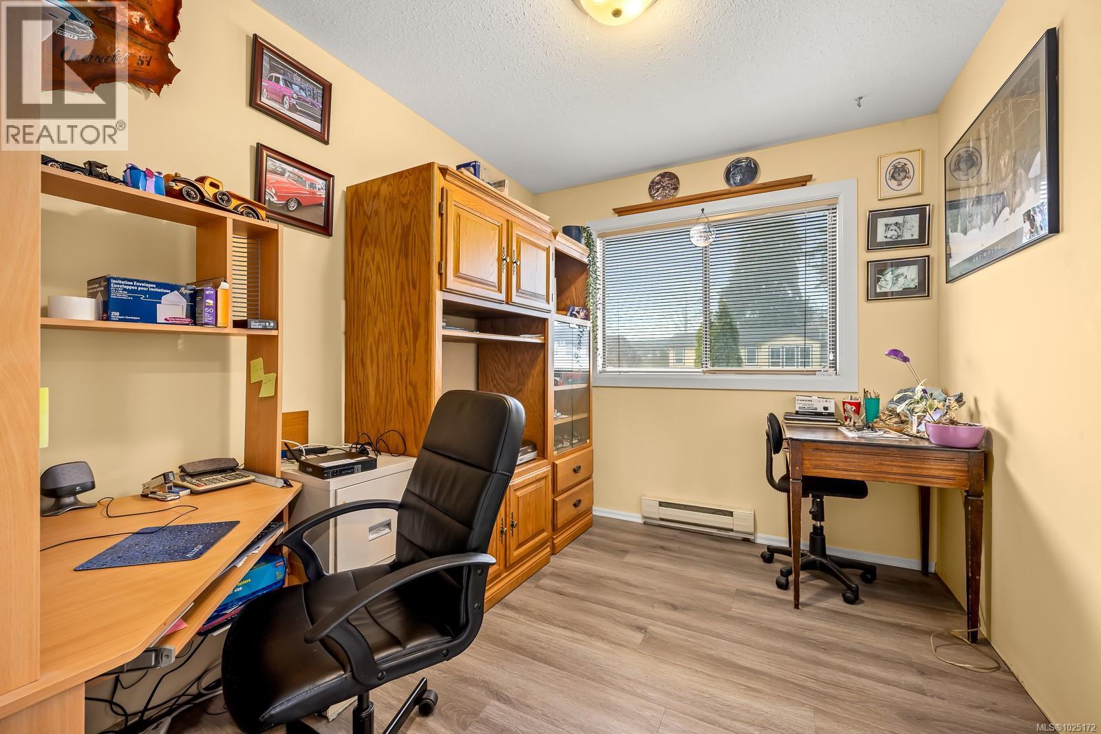 2440 Harmston Ave, Courtenay