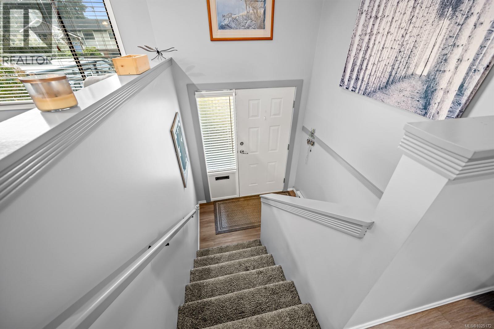 2440 Harmston Ave, Courtenay