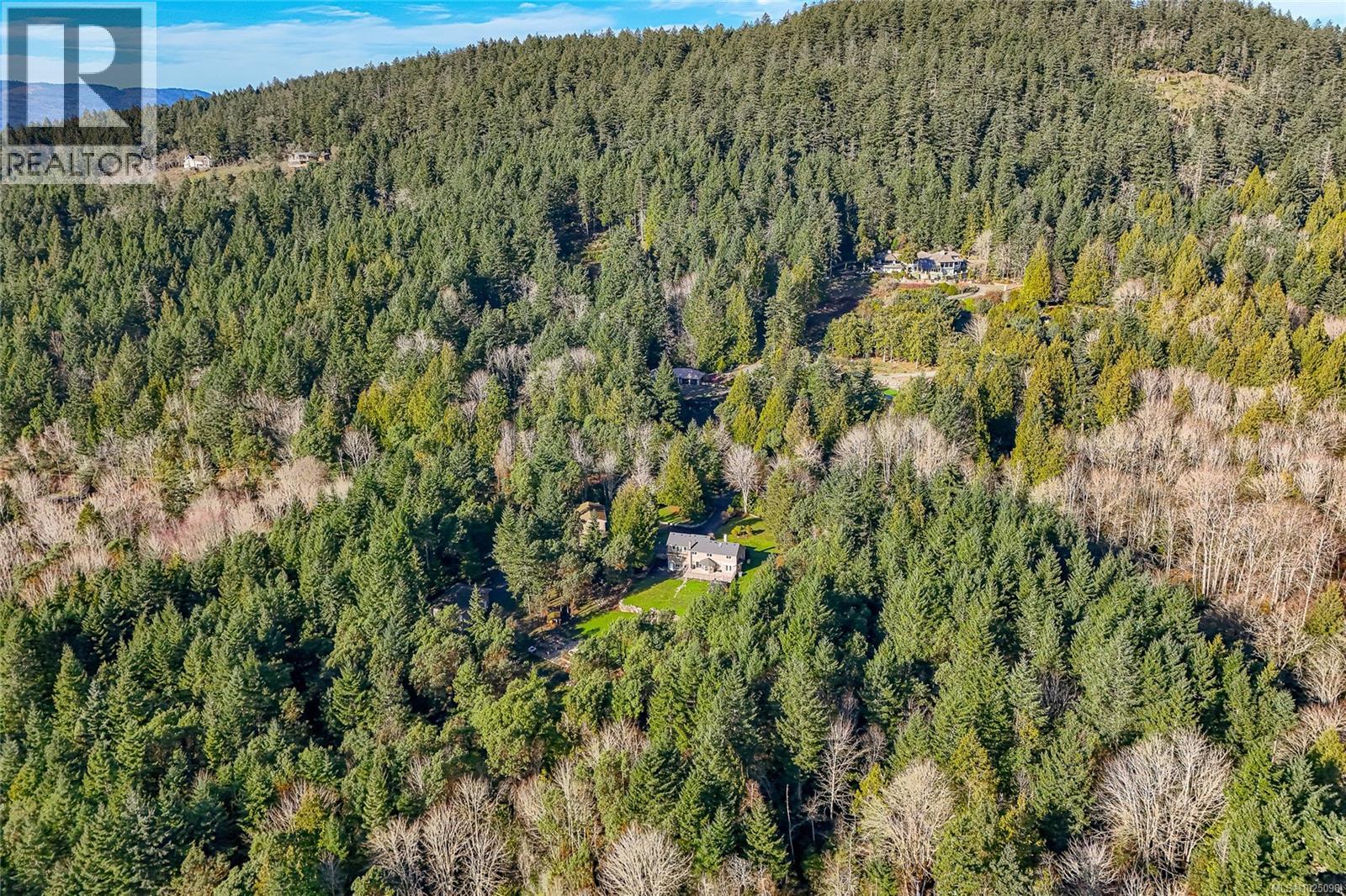 8273 Thomson Pl, Central Saanich