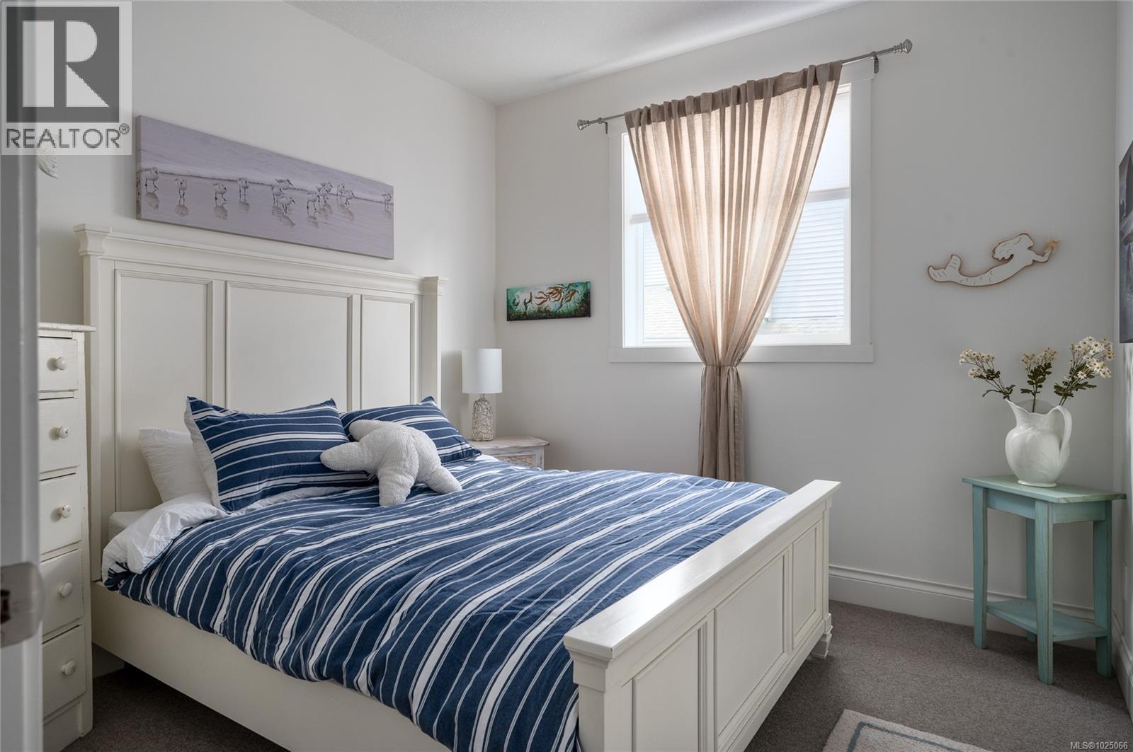 2118 VILLAGE DR - 29