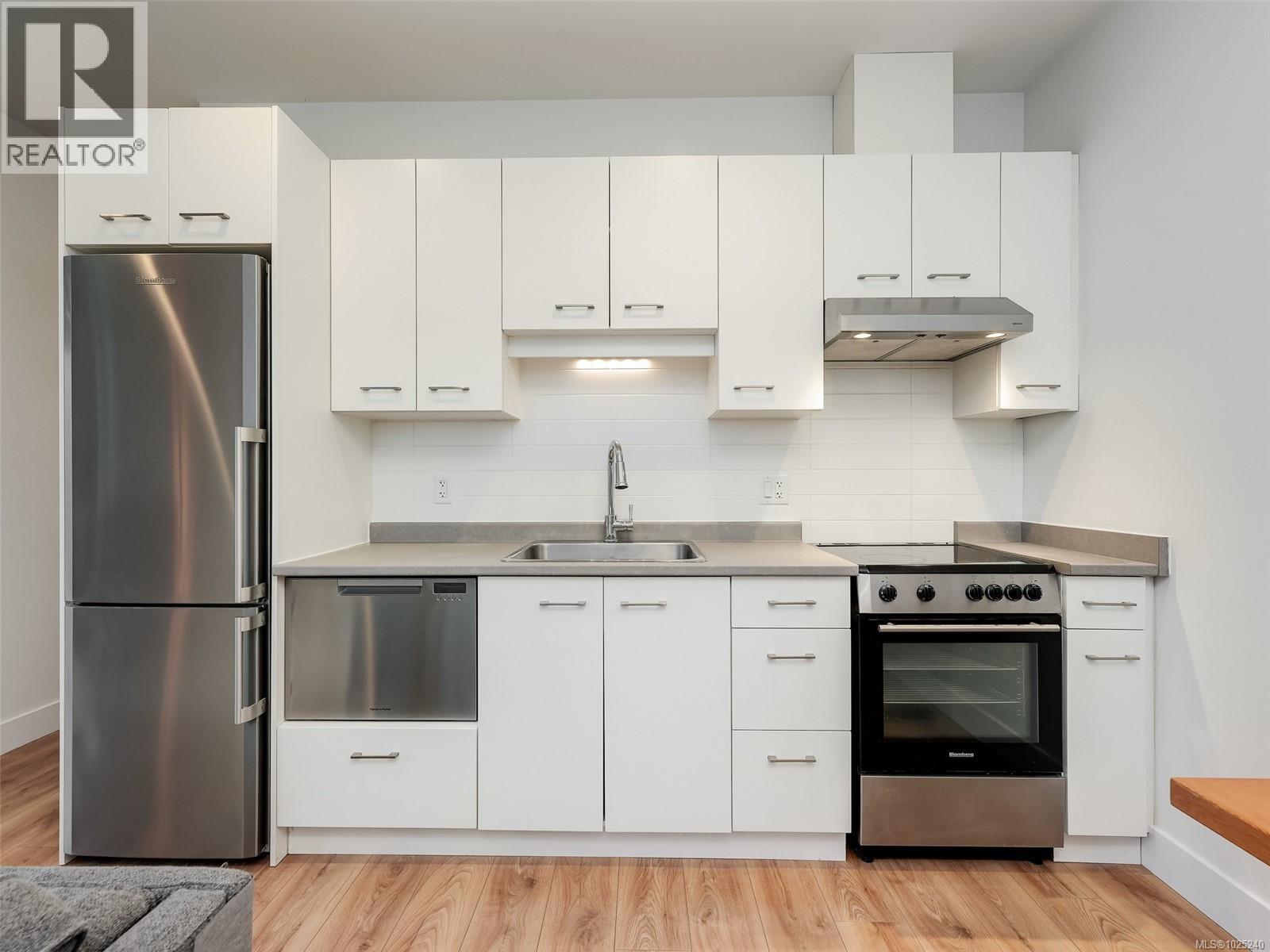  2670 Winster Road, Langford