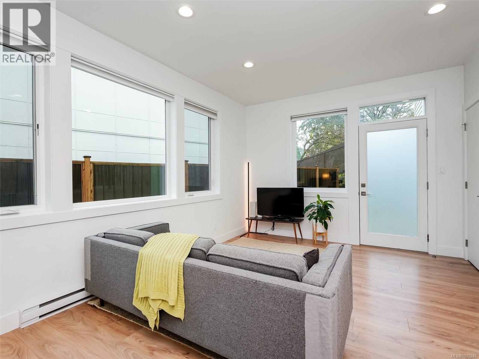  2670 Winster Road, Langford