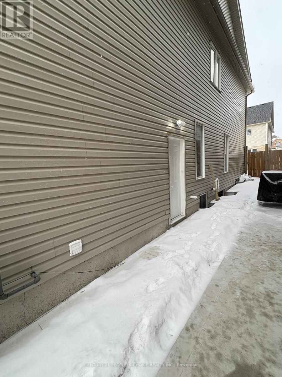 23 Knotty Pine Unit Bsmt photo 2