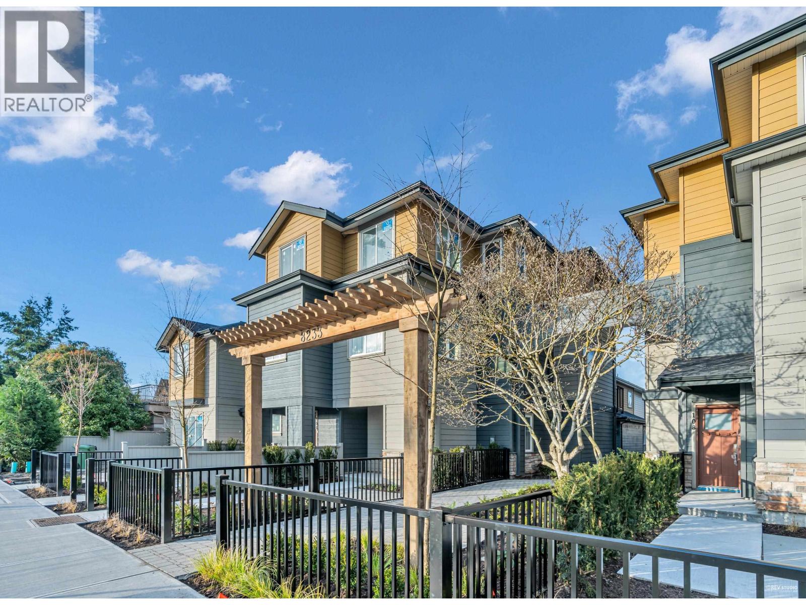 110 8233 WILLIAMS Road - photo 2