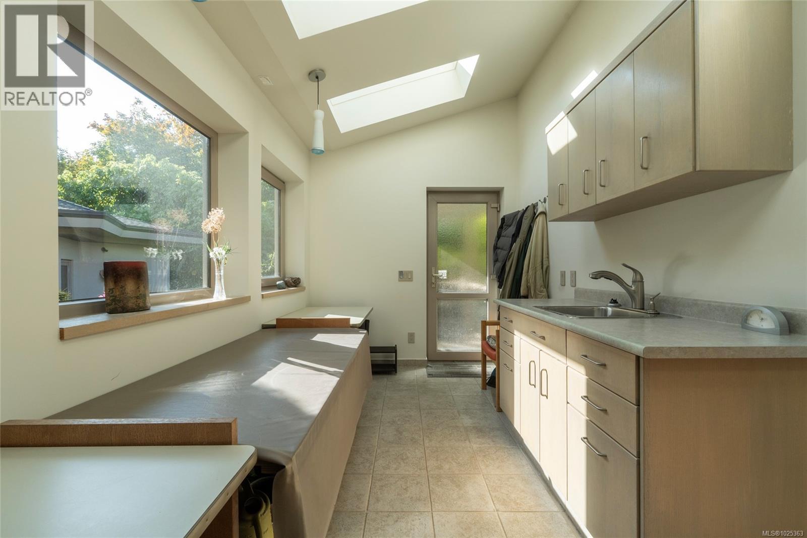 11406 Sycamore Dr - 40