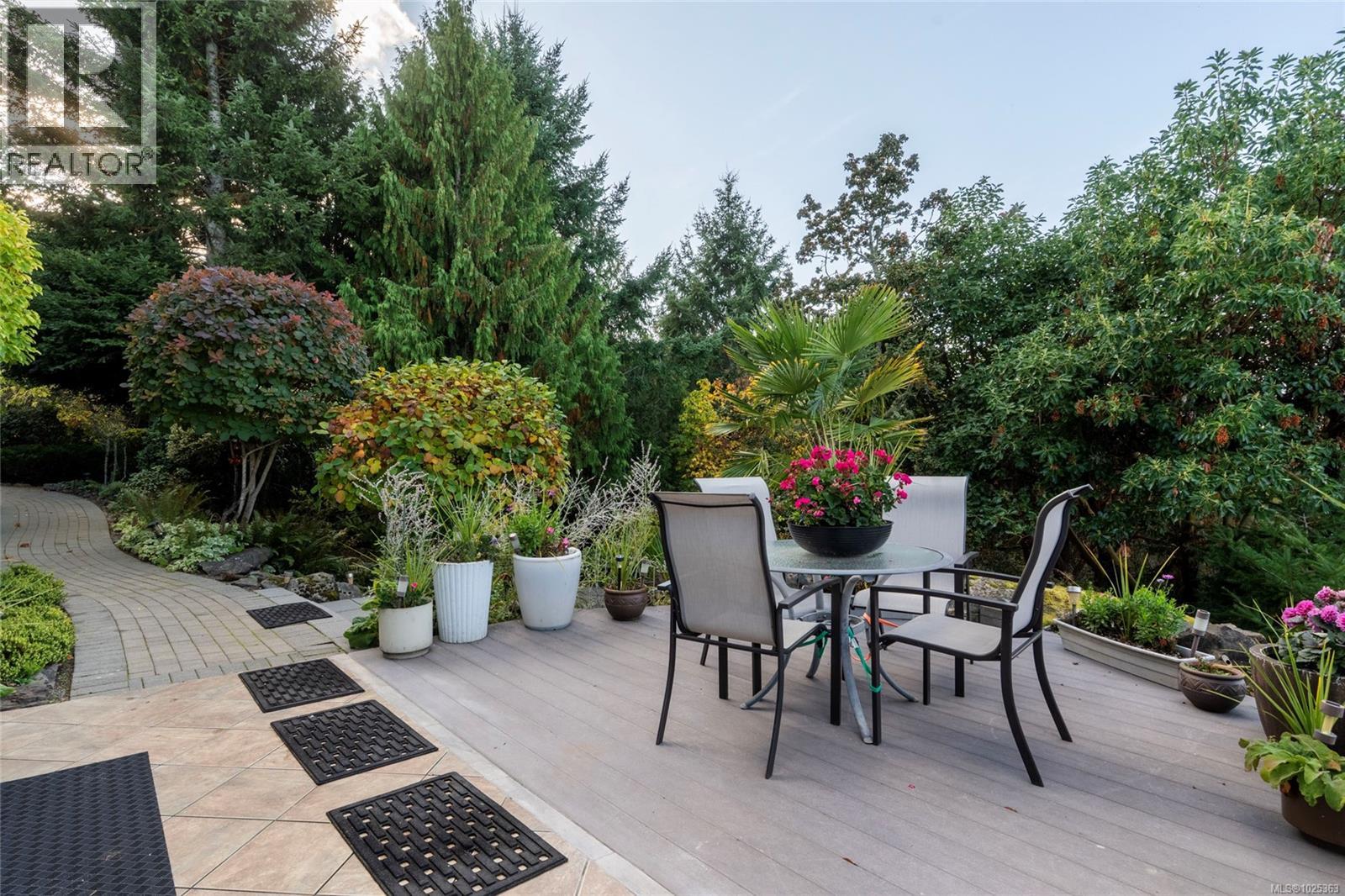 11406 Sycamore Dr - 52