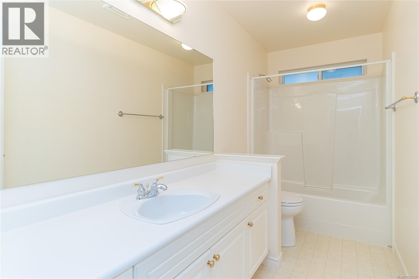 839 Country Club Dr, Cobble Hill