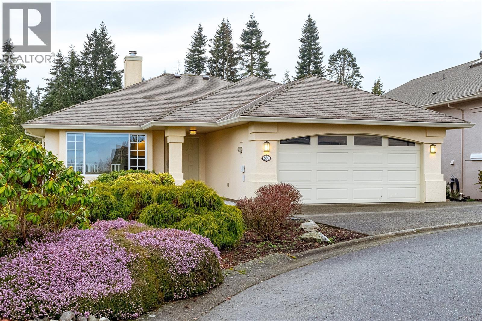 839 Country Club Dr, Cobble Hill