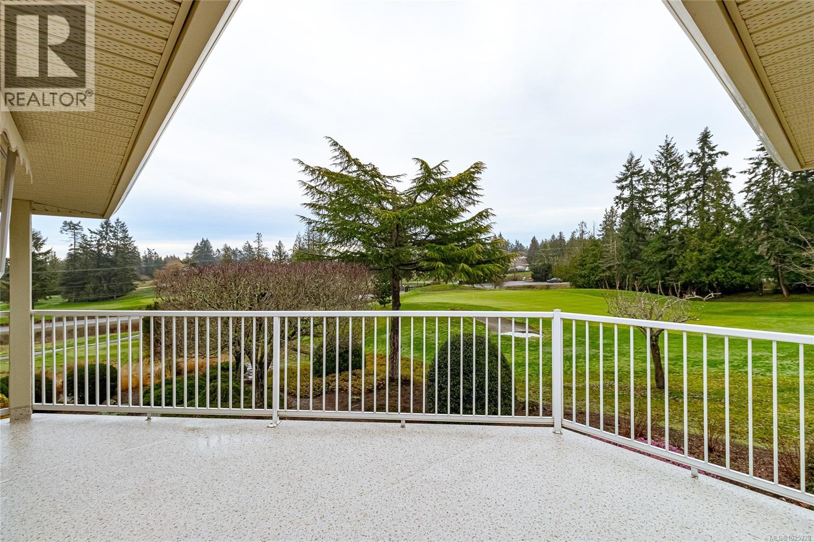 839 Country Club Dr, Cobble Hill