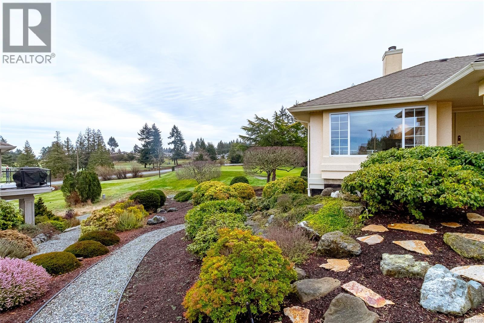 839 Country Club Dr, Cobble Hill