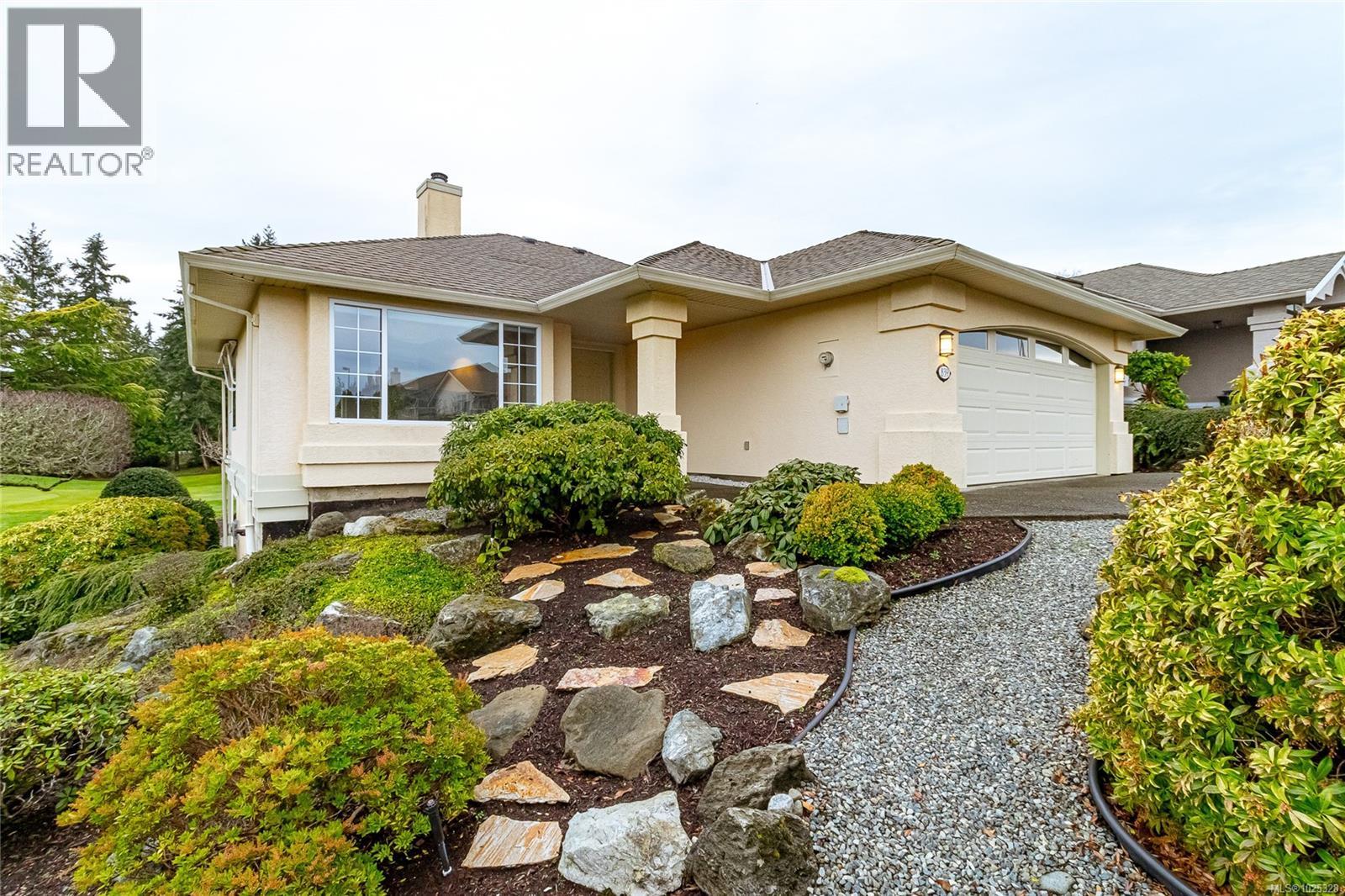 839 Country Club Dr, Cobble Hill