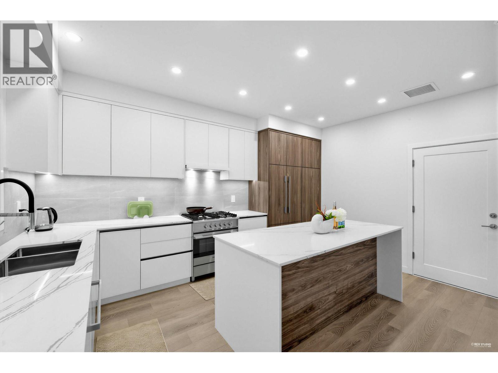 15 7580 NO. 1 ROAD, Richmond