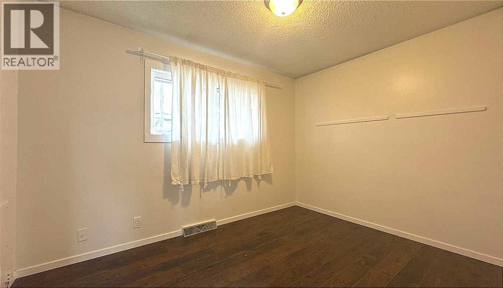 Single Family House Bungalow for Sale in   Avenue SE Southview Calgary 