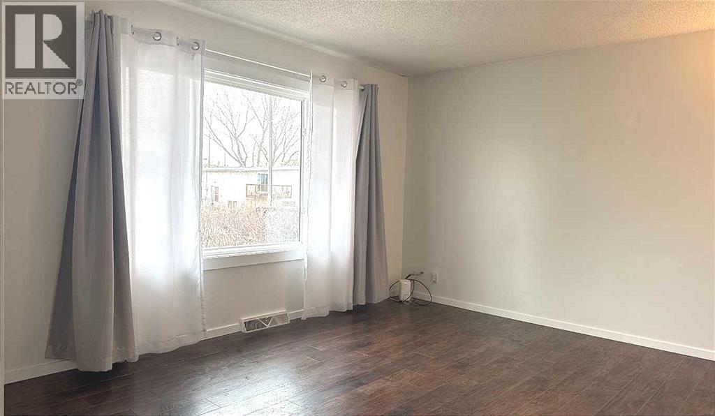 Single Family House Bungalow for Sale in   Avenue SE Southview Calgary 