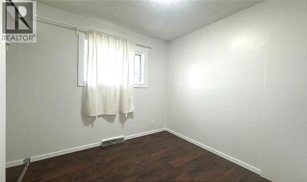 Single Family House Bungalow for Sale in   Avenue SE Southview Calgary 