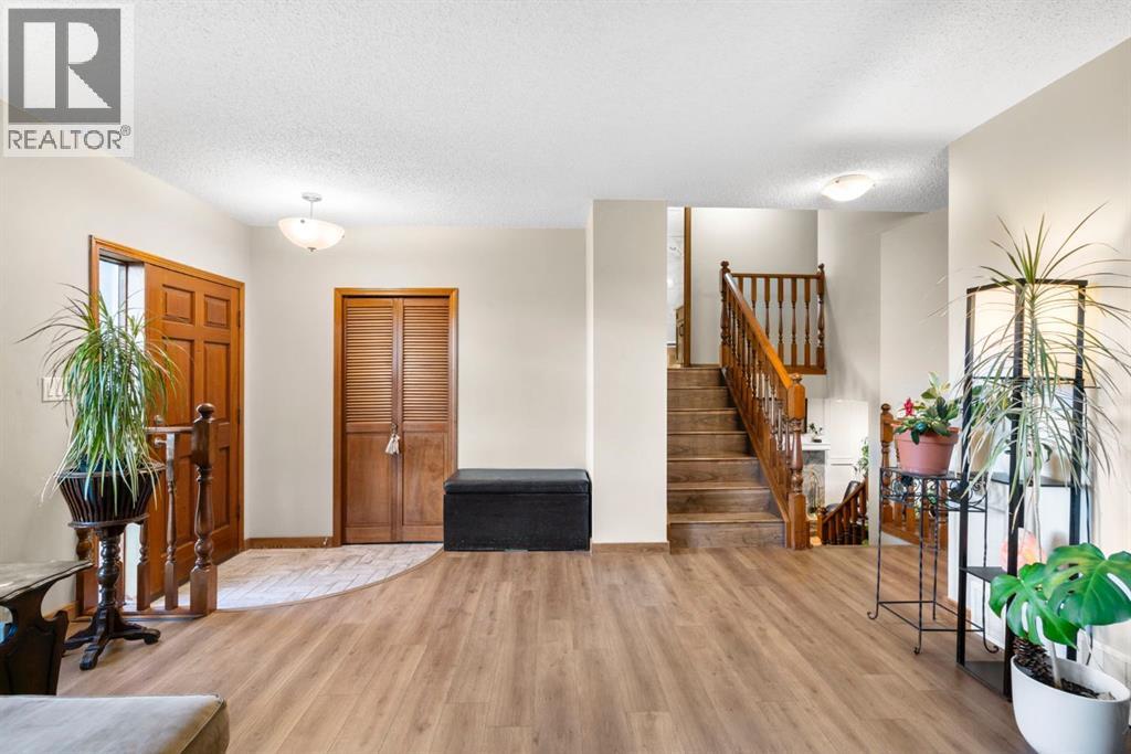 10 Carolina Drive West, Cochrane