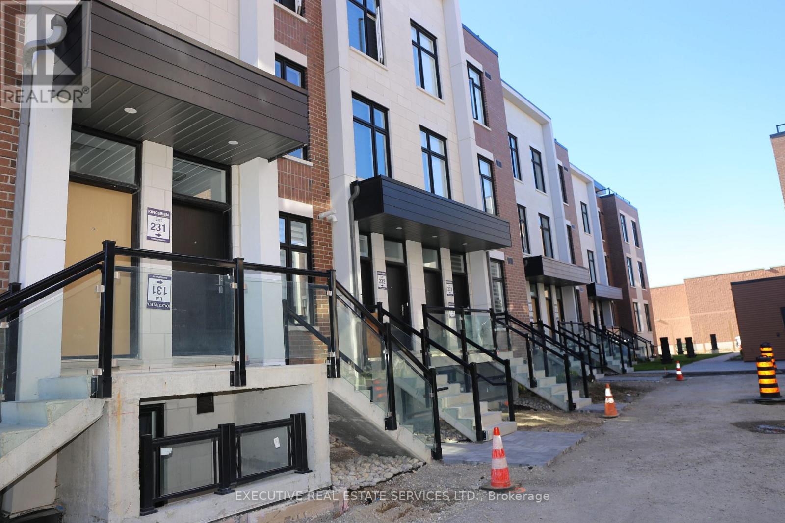 9580 Islington Avenue North U-231