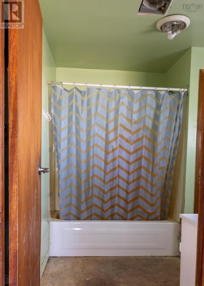 Property 26 of 27 of 56 Isaacs Harbour Road