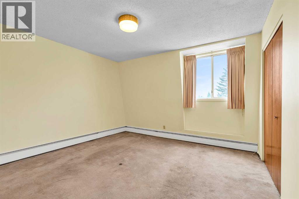 Single Family House for Sale in   Cedar Crescent SW Spruce Cliff Calgary 