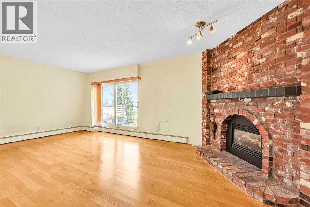 Single Family House for Sale in   Cedar Crescent SW Spruce Cliff Calgary 