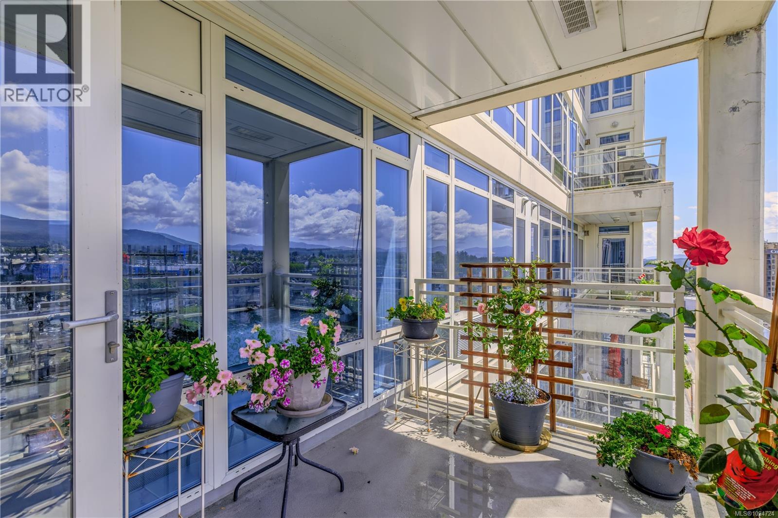 1004 38 Front St, Nanaimo