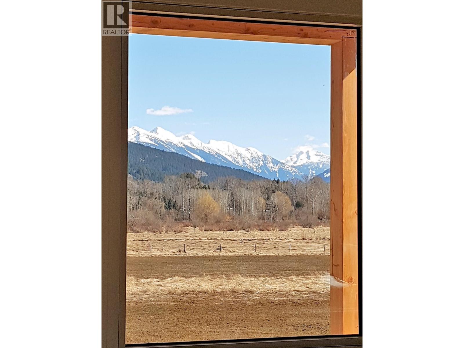 1380 COLLINS ROAD, Pemberton