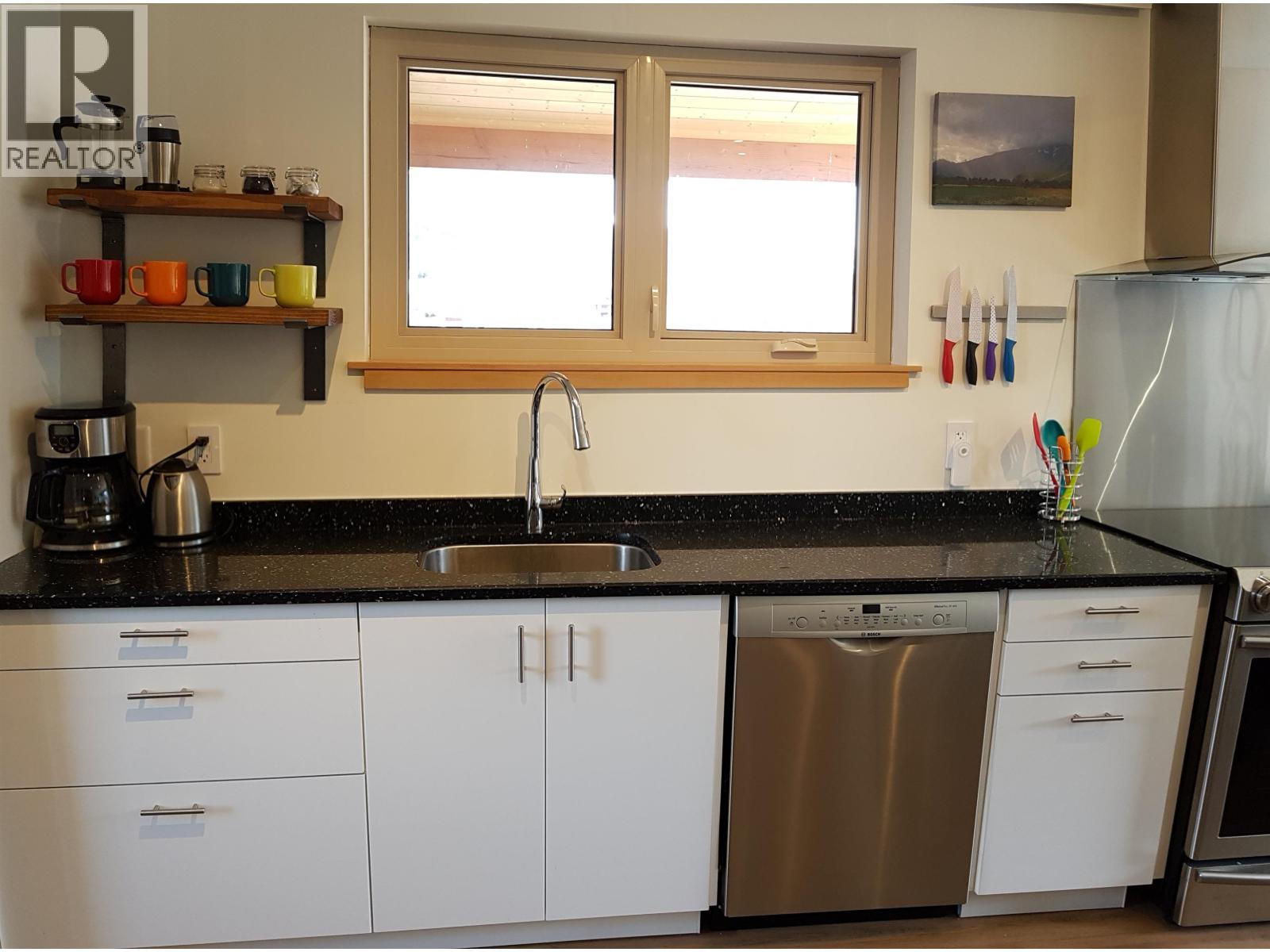 1380 COLLINS ROAD, Pemberton