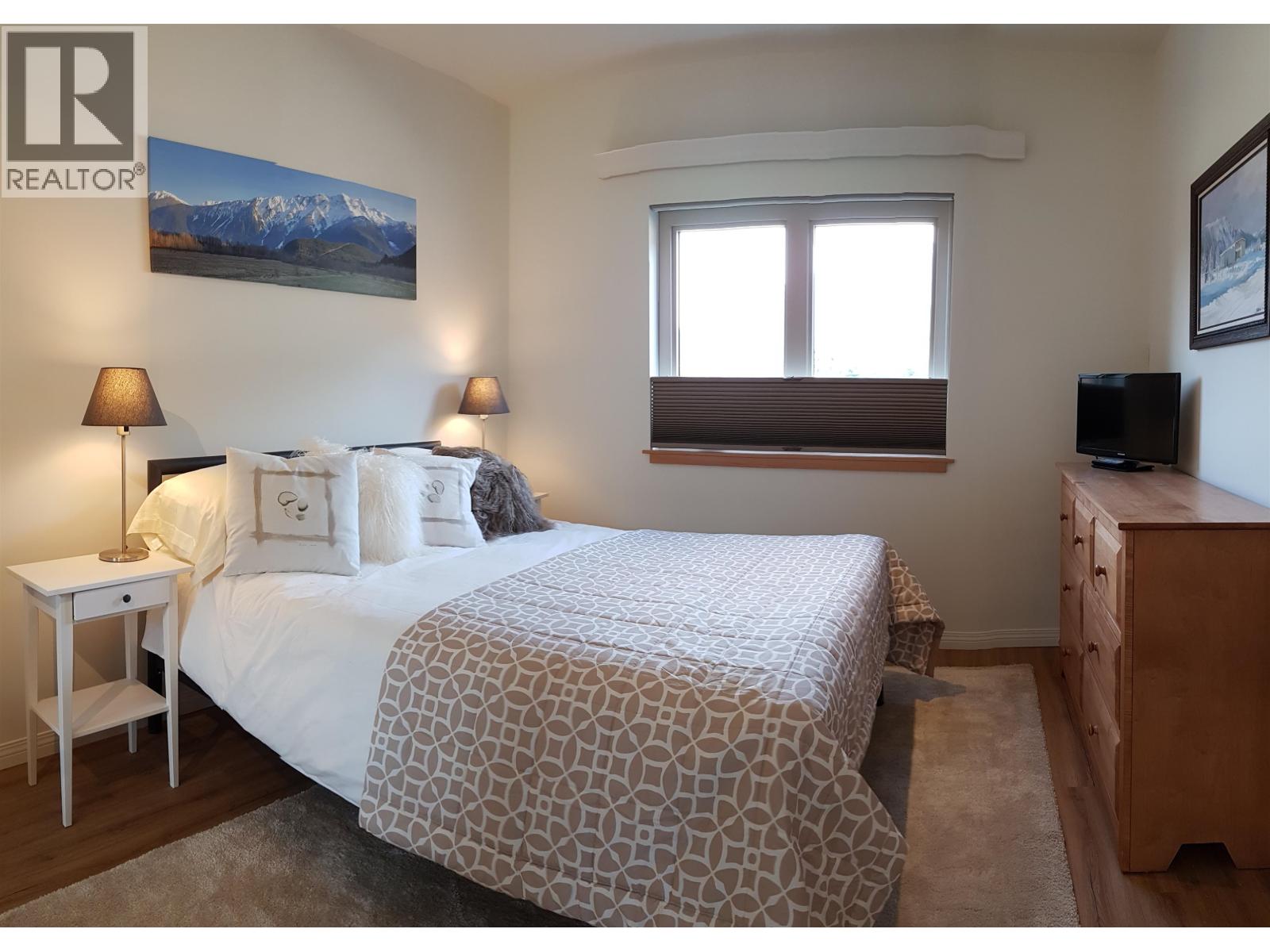 1380 COLLINS ROAD, Pemberton