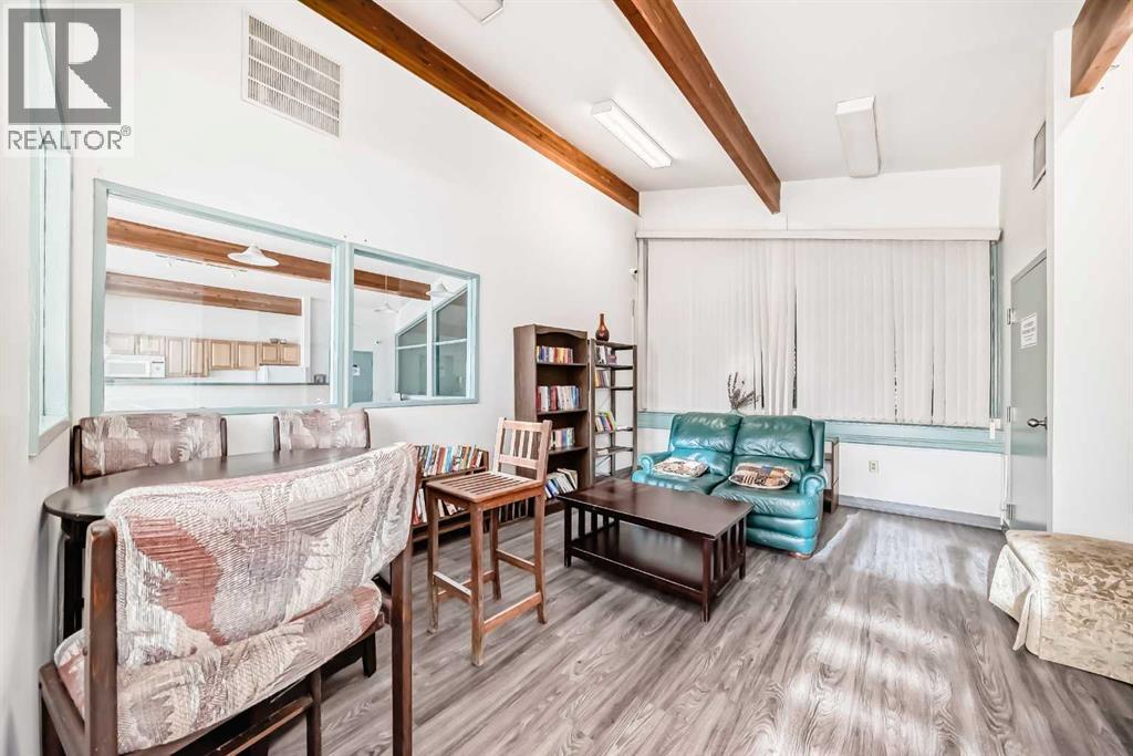 Single Family House for Sale in   Southampton Drive SW Southwood Calgary 