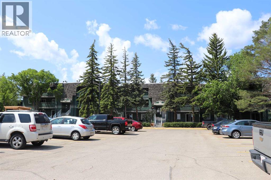 Single Family House for Sale in   Southampton Drive SW Southwood Calgary 