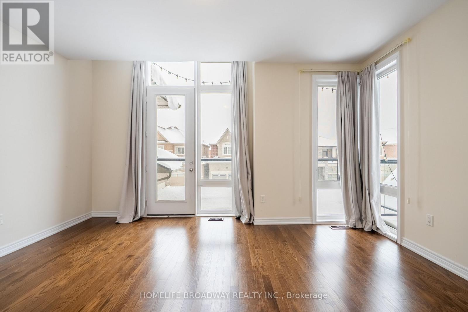 166 CONKLIN CRESCENT - 36
