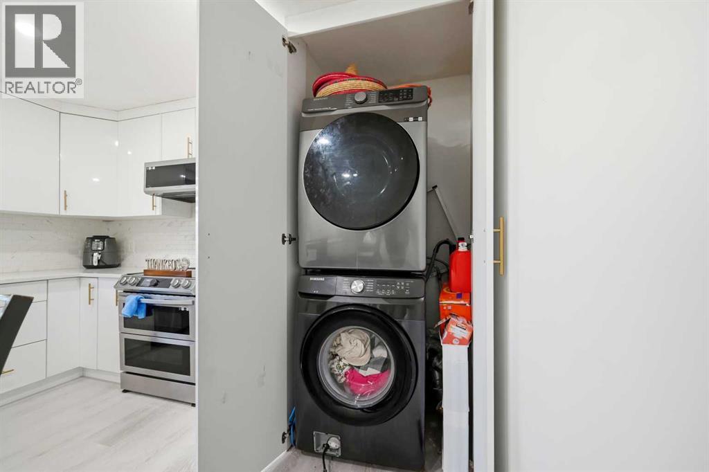 Single Family House Bi-level for Sale in   Avenue NE Pineridge Calgary 