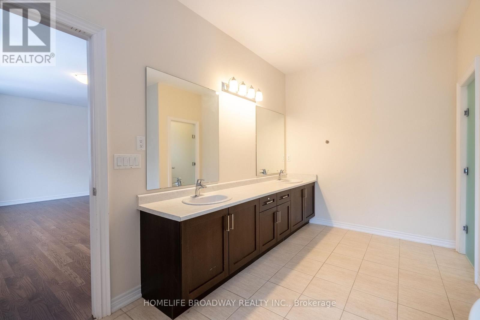 166 CONKLIN CRESCENT - 26