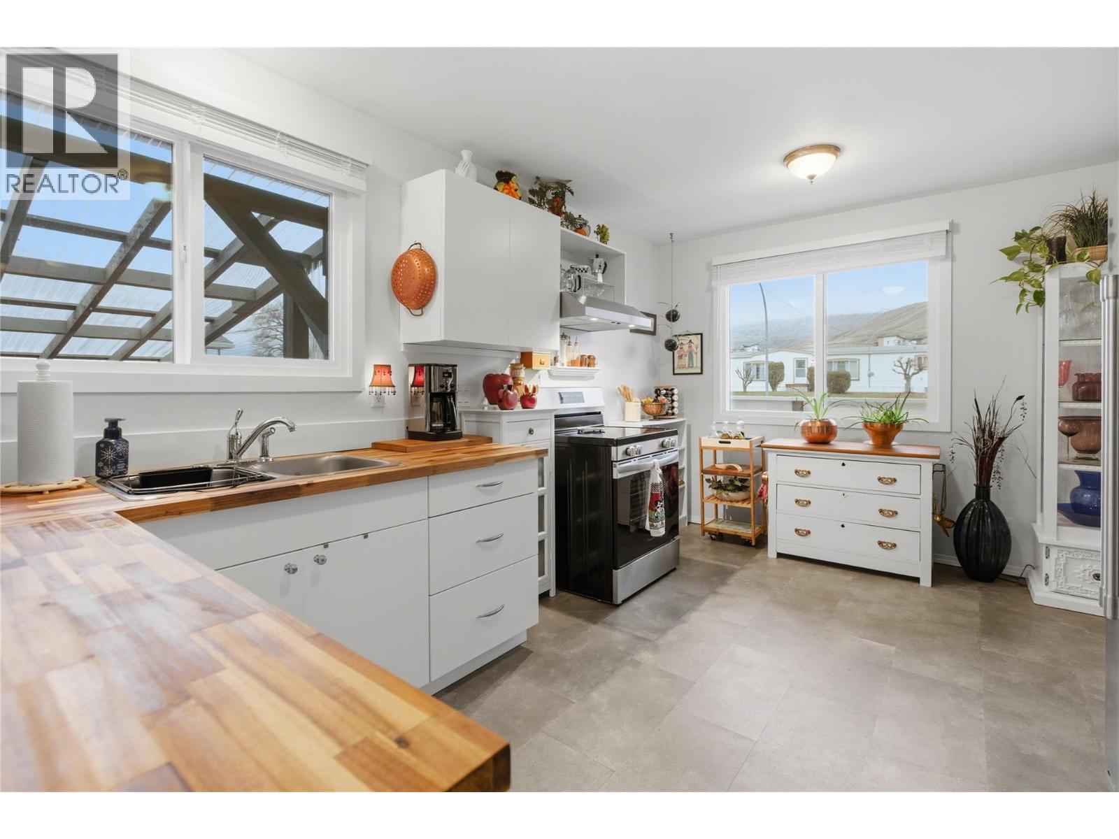 1582 Stage Road, Cache Creek